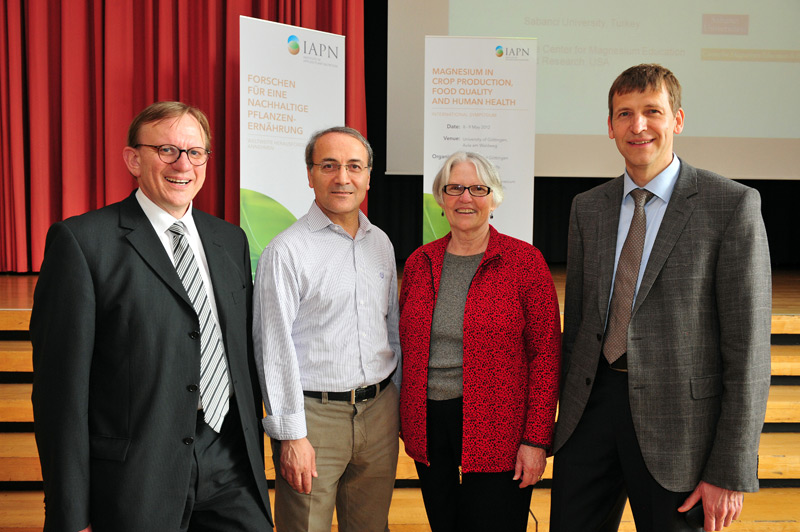 Organizers of the symposium: Prof. Dr. Andreas Gransee, Prof. Dr. Ismail Cakmak, Dr. Andrea Rosanoff, Prof. Dr. Klaus Dittert